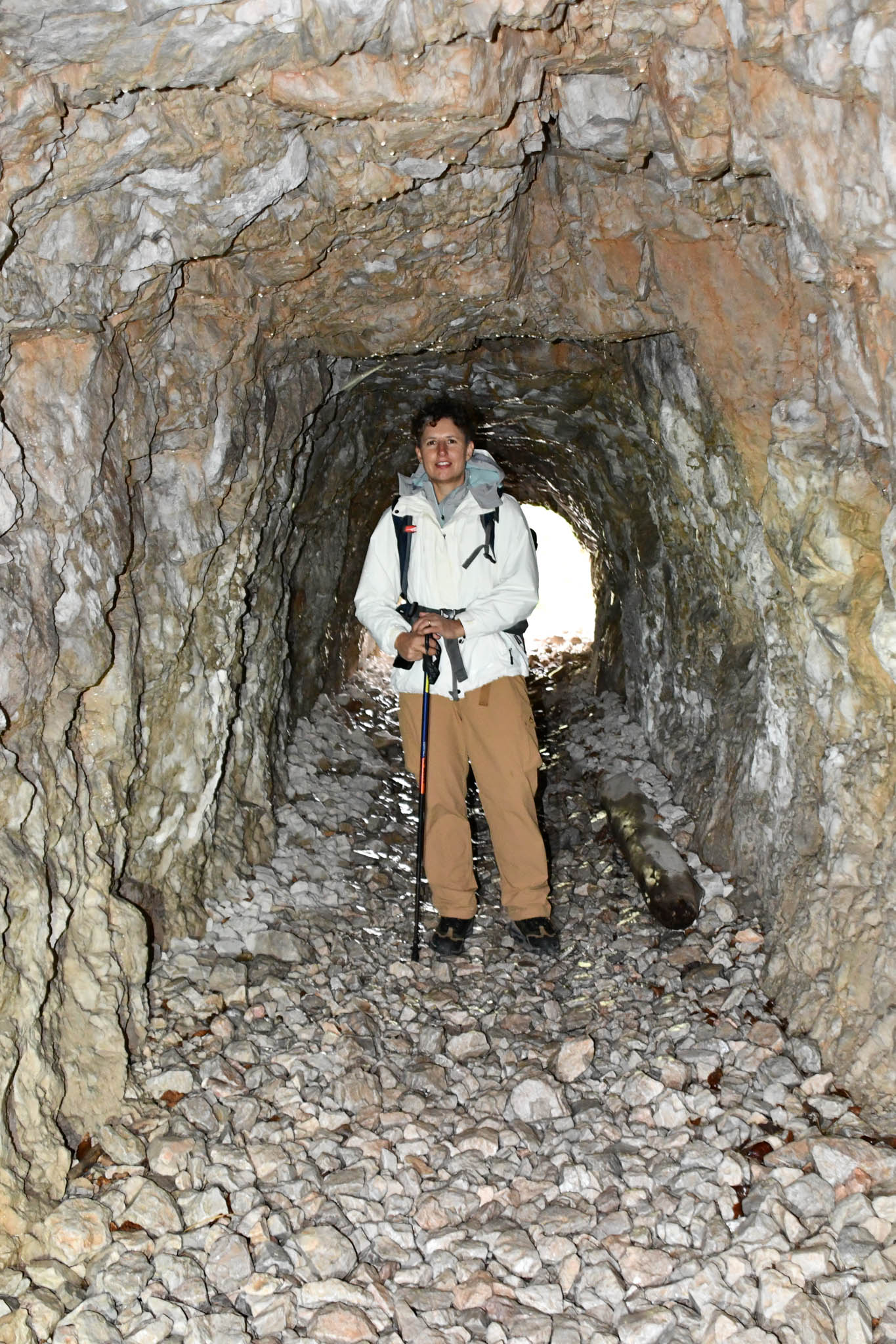 Born Tunnel Nadine entering tunnel 1